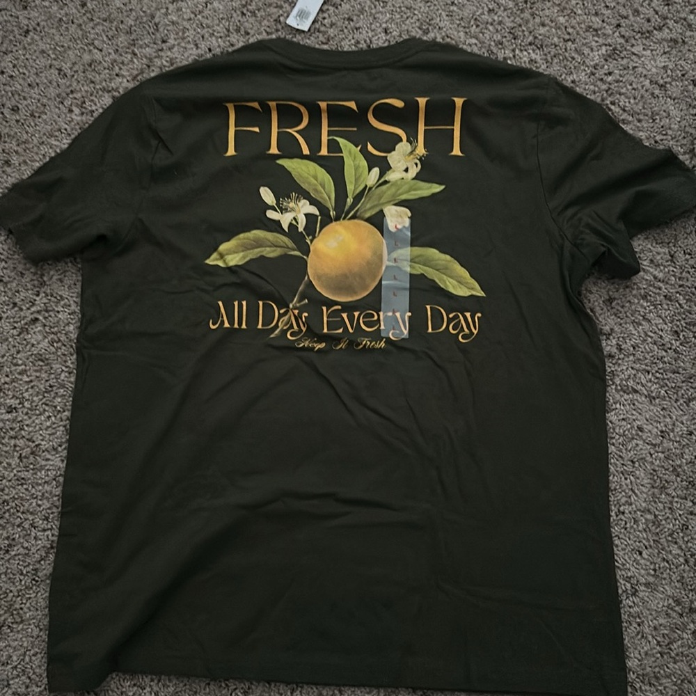 Citrus Graphic Tee - Picture 3 of 4